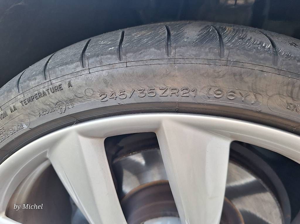 Pneus & Kompletträder: Roues 21 pouces avec pneus été pour Tesla Model S – Gebraucht aus Neuchâtel von mic_2q6c 1