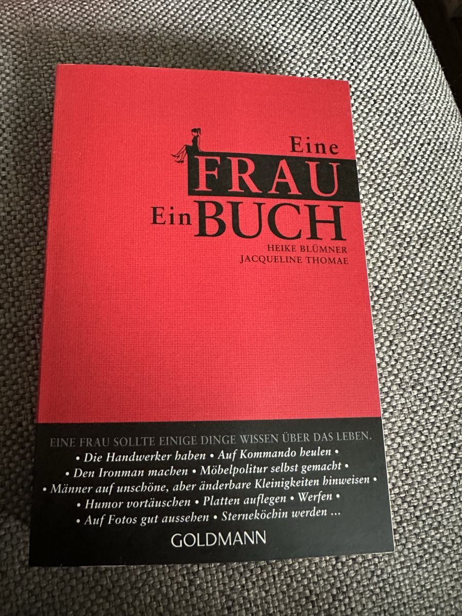 Libri: Eine Frau ein Buch – Nuovo (secondo la descrizione) da Zürich venduto da ziaa