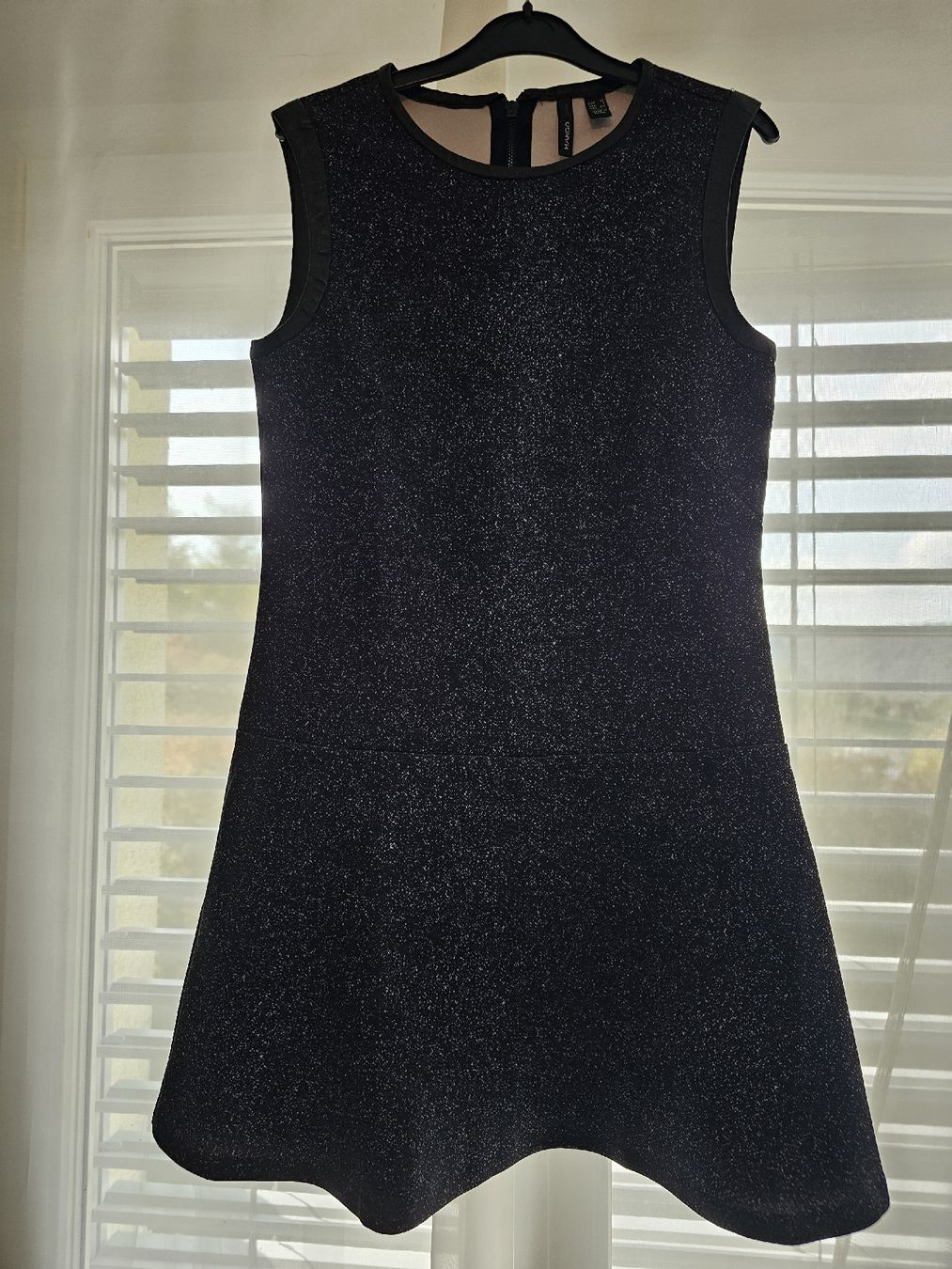 Mango Vestiti: Jolie robe "Mango" – Nuovo (secondo la descrizione) da HENNIEZ venduto da mjm_vp6n