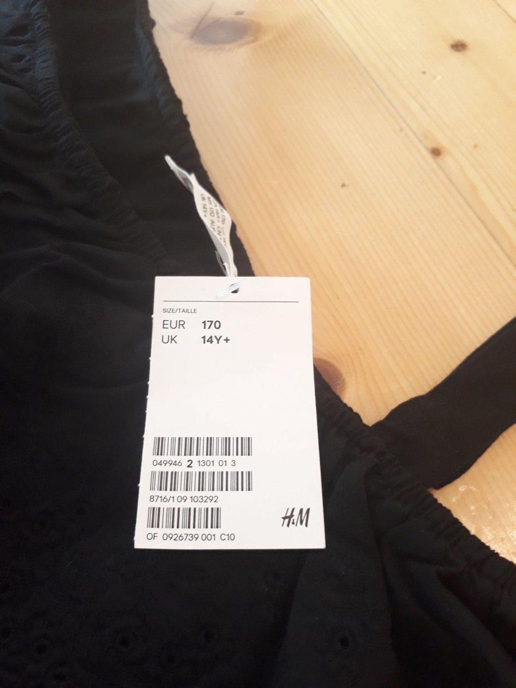 H&M T-shirt: NEUES schwarzes Sommer-Shirt – Nuovo e nell'imballaggio originale da Basel venduto da mon_7m8h 1