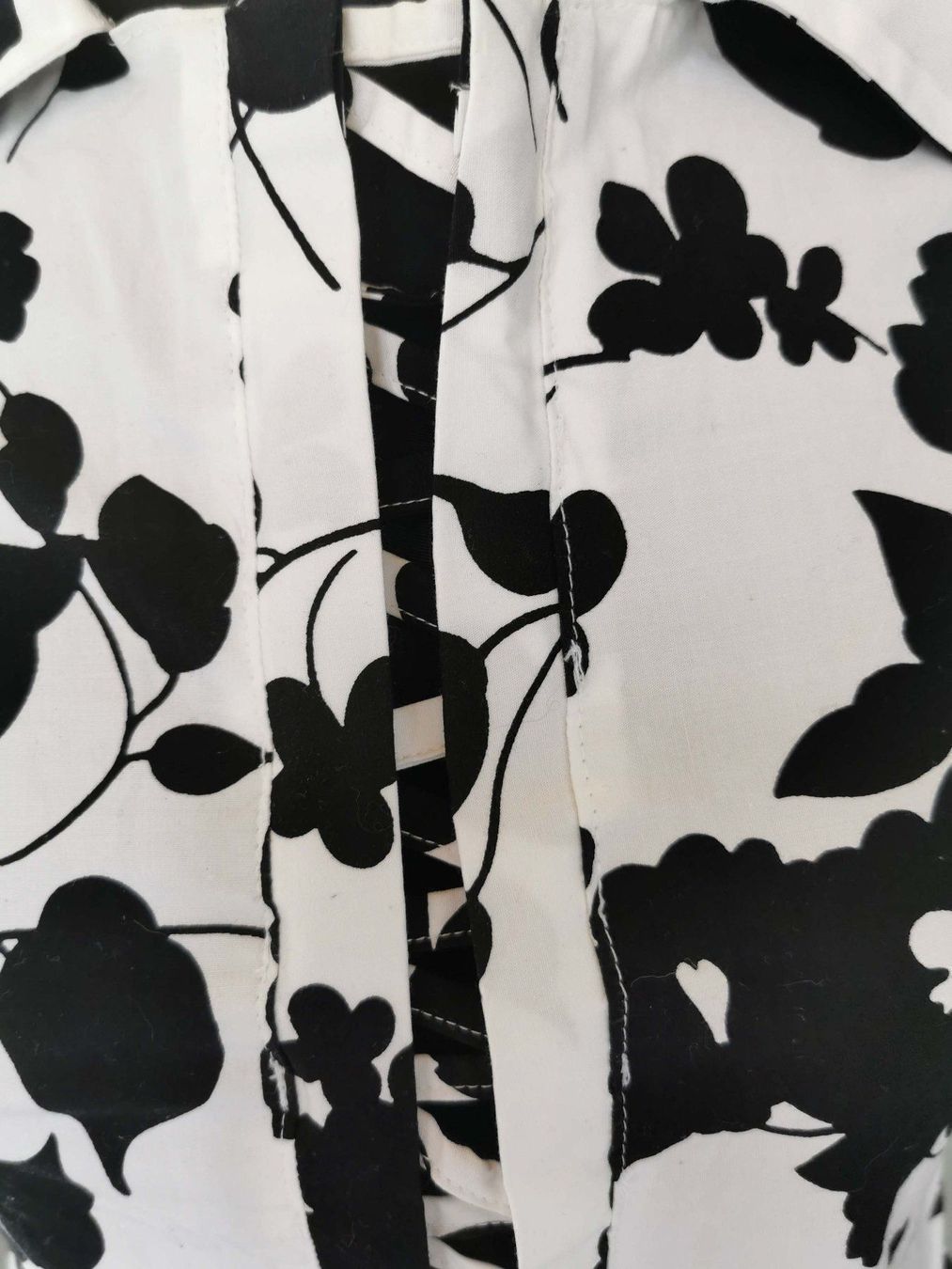 Camicette: Bluse mit speziellen Details NEU – Nuovo (secondo la descrizione) da Wil  AG venduto da Kfloh 1