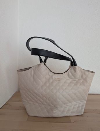 Guess Umhängetasche beige