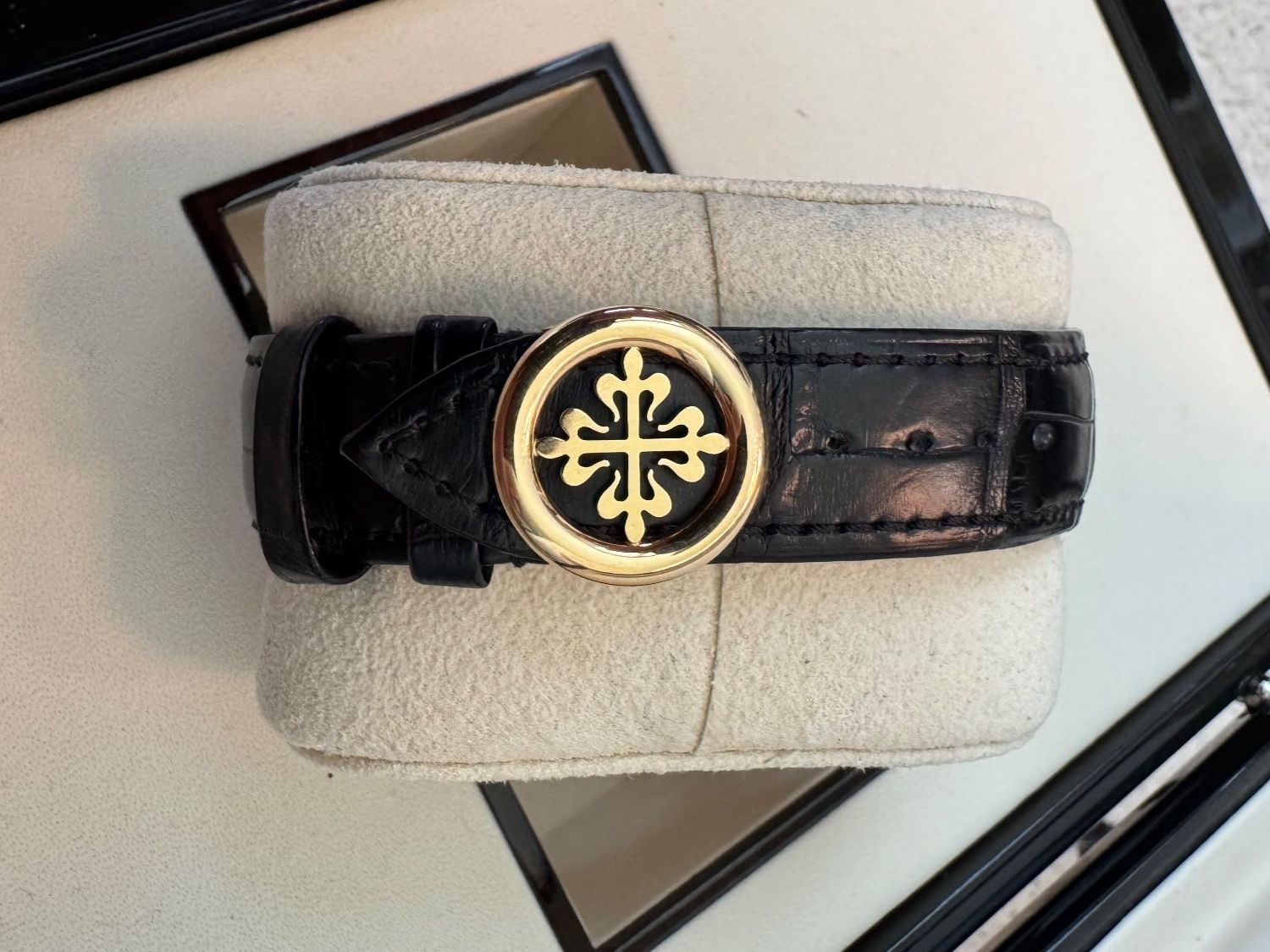 Patek Philippe Orologi: Patek Philippe World Time Referenz 5130R-001 – Usato da Wettswil venduto da ZmZmZ 5