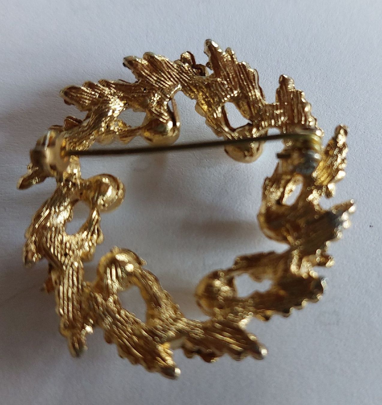 Spille & Fermagli: Elegante Vintage Brosche, goldfarben mit Perlen! – Usato da Thörigen venduto da Mairitterling 1