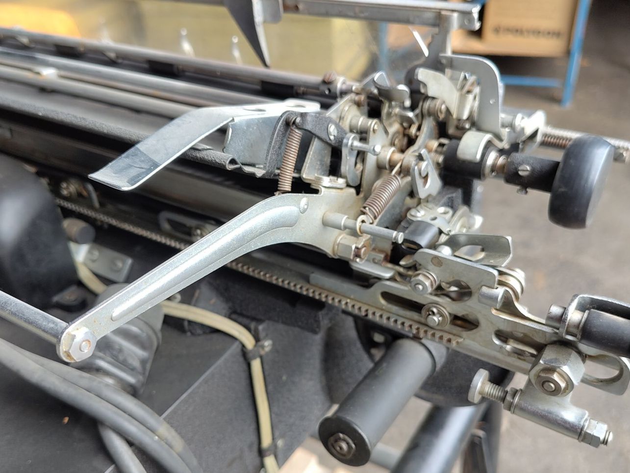 Macchine da scrivere: Buchungsmaschine – Usato da Winterthur venduto da TechnoramaWinterthur 6