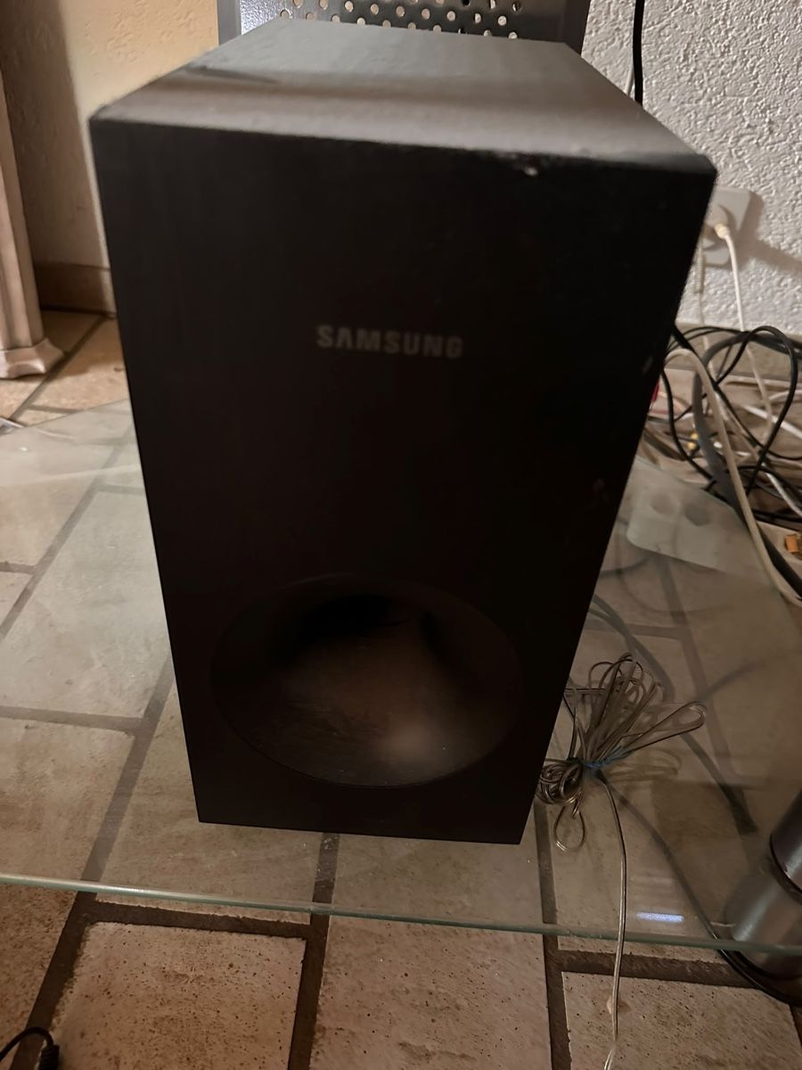Samsung Home cinéma: Samsung Subwoofer PS-EW1-1 gebraucht – D'occasion à Stettlen par Christian80