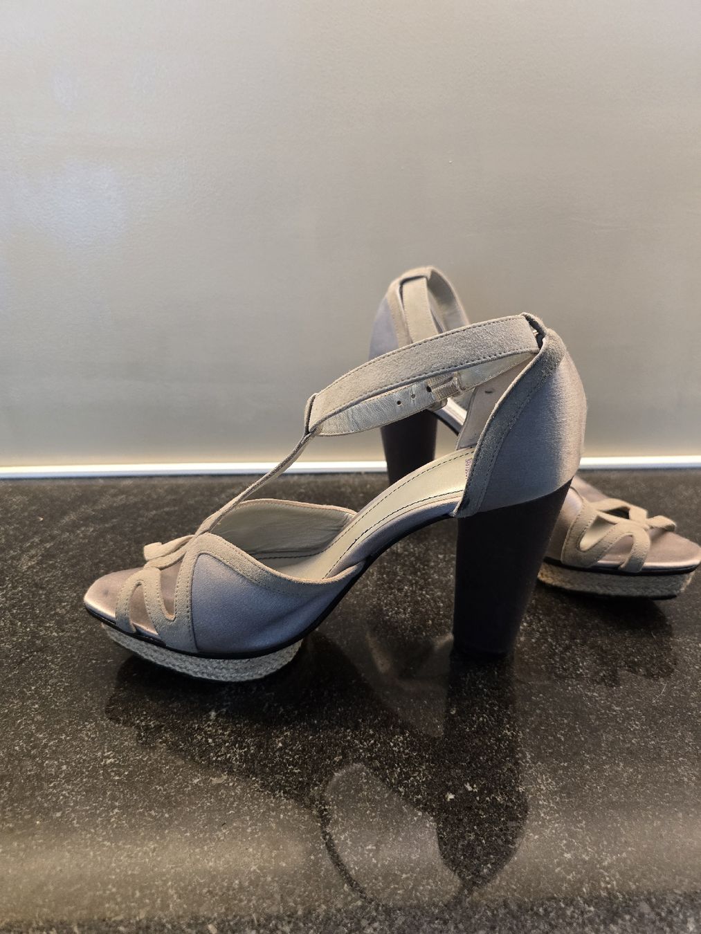 Navyboot Damenschuhe: Navyboot Sandalen silber/mauve - Grösse 38 – Gebraucht aus Hägglingen von Raff_Ella 3