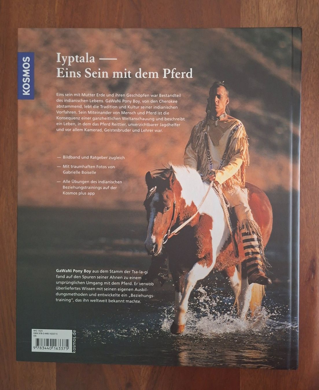 Libri: Horse follow closely – Nuovo (secondo la descrizione) da Winterthur venduto da Neko4 1