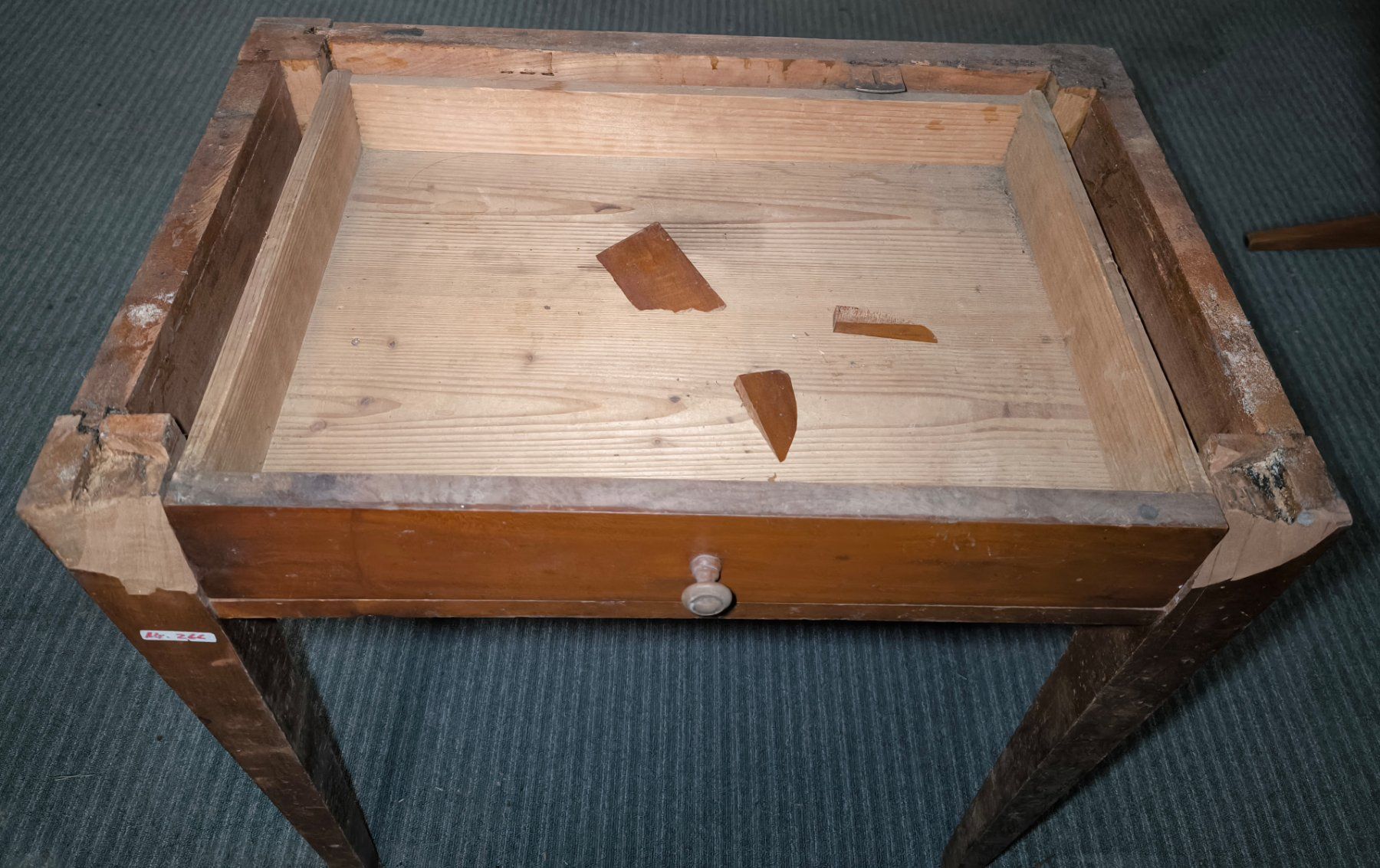 Tavoli: Biedermeiertisch ca. 1840 Ja. – Usato da Rorschacherberg venduto da snOOpydOg11 8
