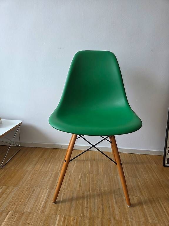 Vitra Chaises: Eames / Vitra / herman miller – D'occasion à Zürich par Lukasz