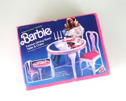 Vintage Barbie Dream Furniture Esstisch mit Stühlen