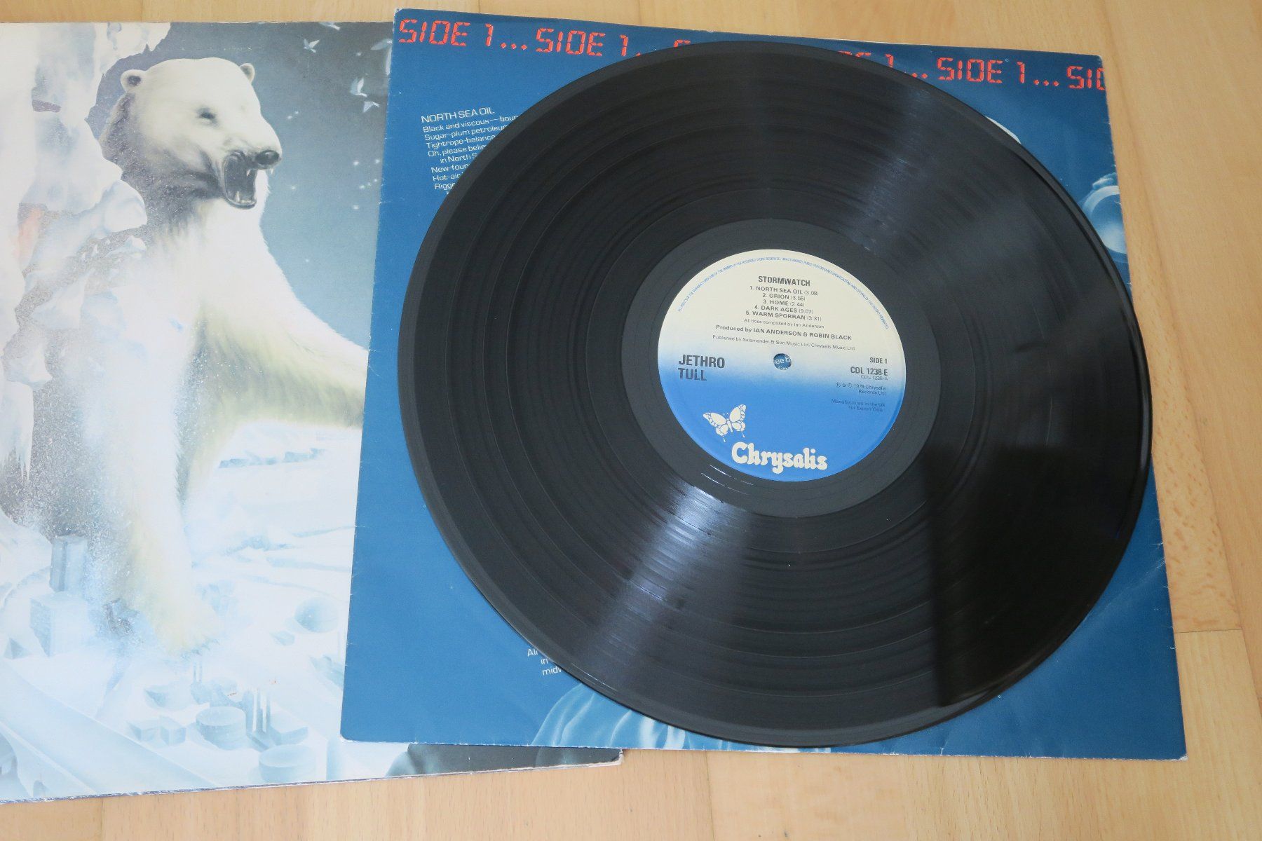 Dischi in vinile: Jethro Tull – Stormwatch – Usato da Thun venduto da Karibu70 3