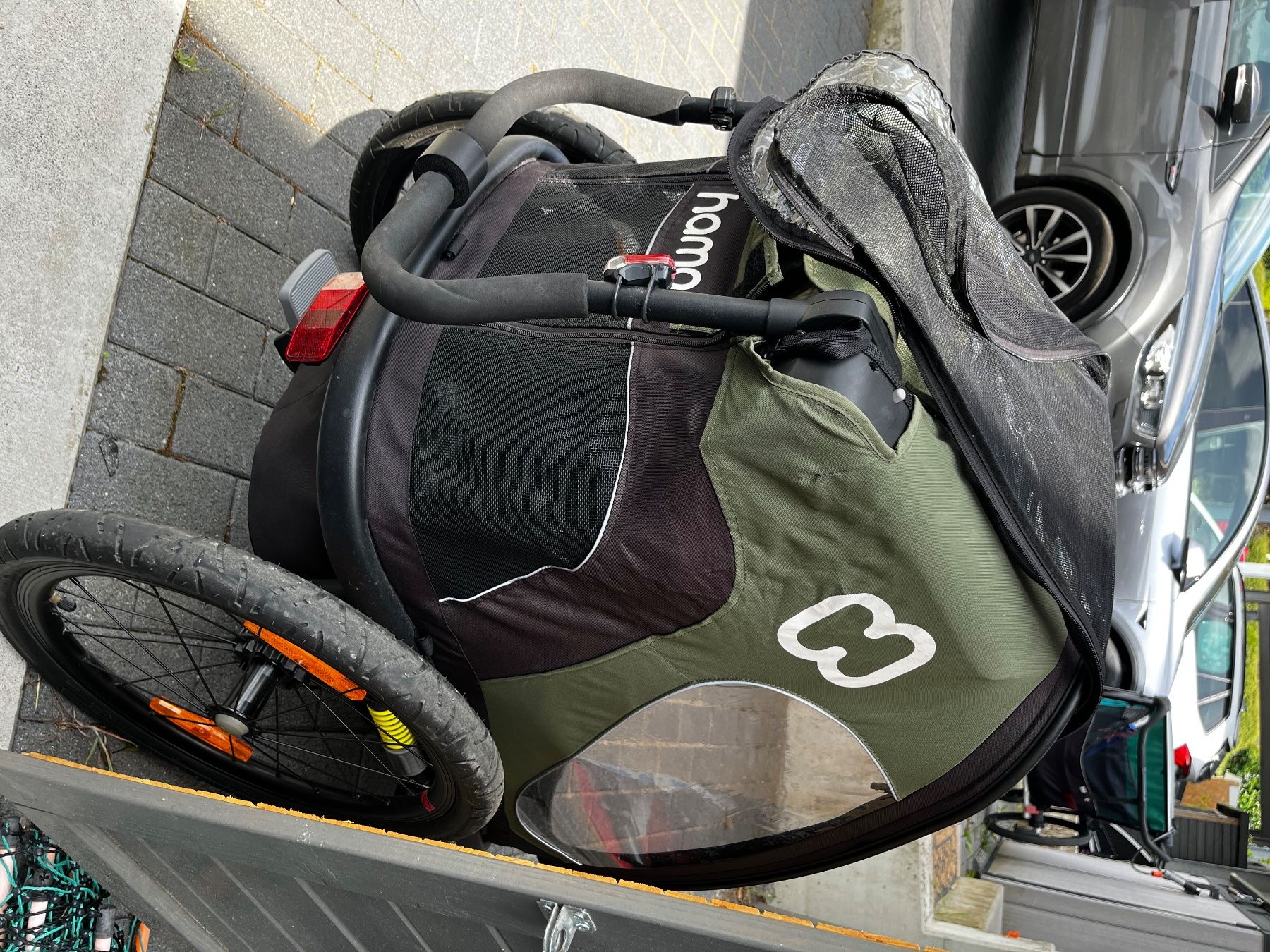 Hamax Rimorchi: Remorque enfant hamax outback - bike trailer – Usato da ATTALENS venduto da HDT123 5