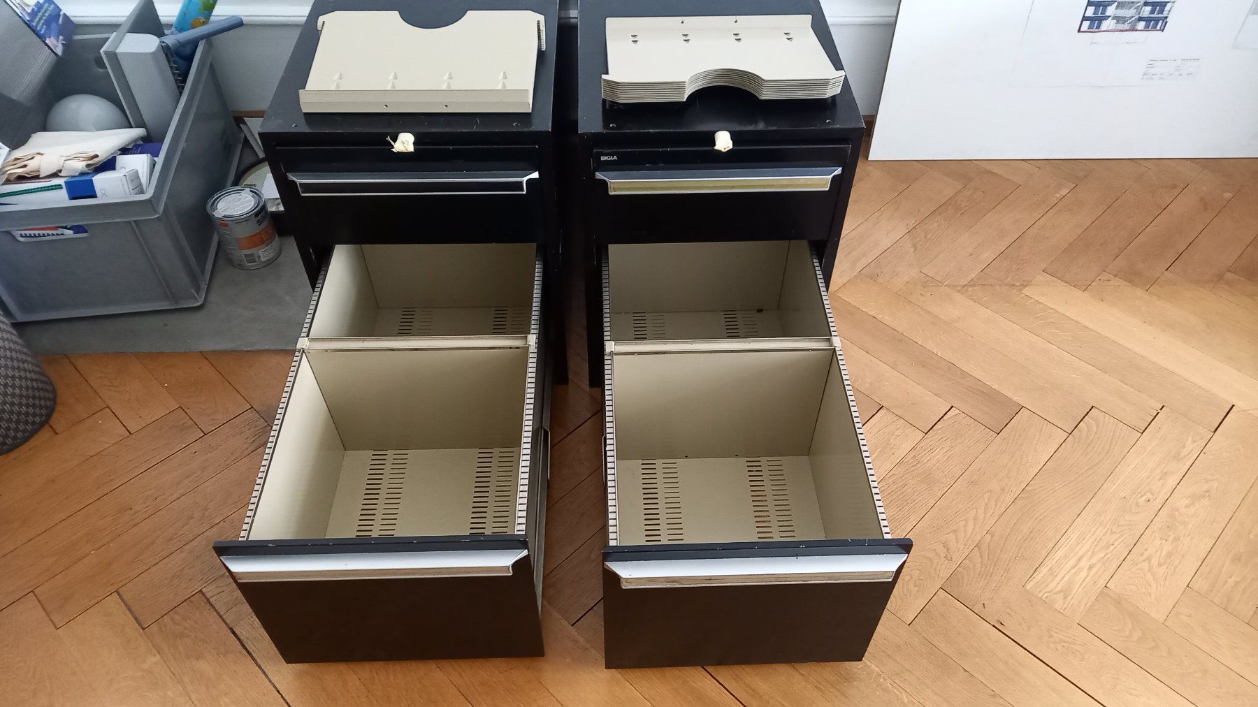 Bigla Cassettiere: 2 Stk. Bigla Metallkorpus schwarz – Usato da Basel venduto da jourbs 3
