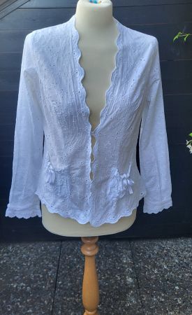 Blouse  blanche en broderie  anglaise
