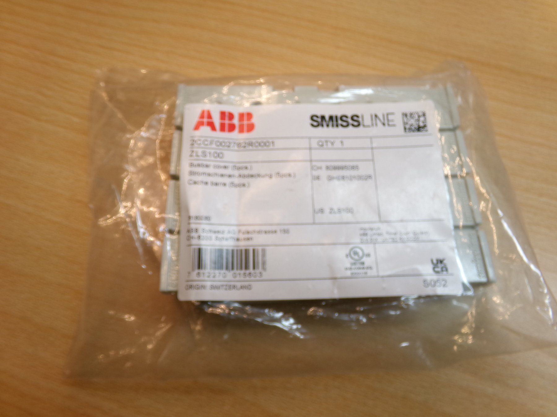 ABB Interruttori: Stromschienenabdeckung ZLS100 ABB-smissline-S – Nuovo e nell'imballaggio originale da Hombrechtikon venduto da HGK50 3
