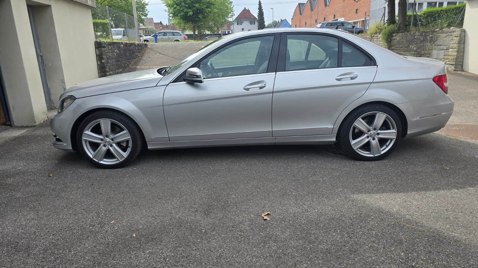 Mercedes-Benz Autos: Merceds-Benz C220 CDI – D'occasion à Jona par Kully78 1