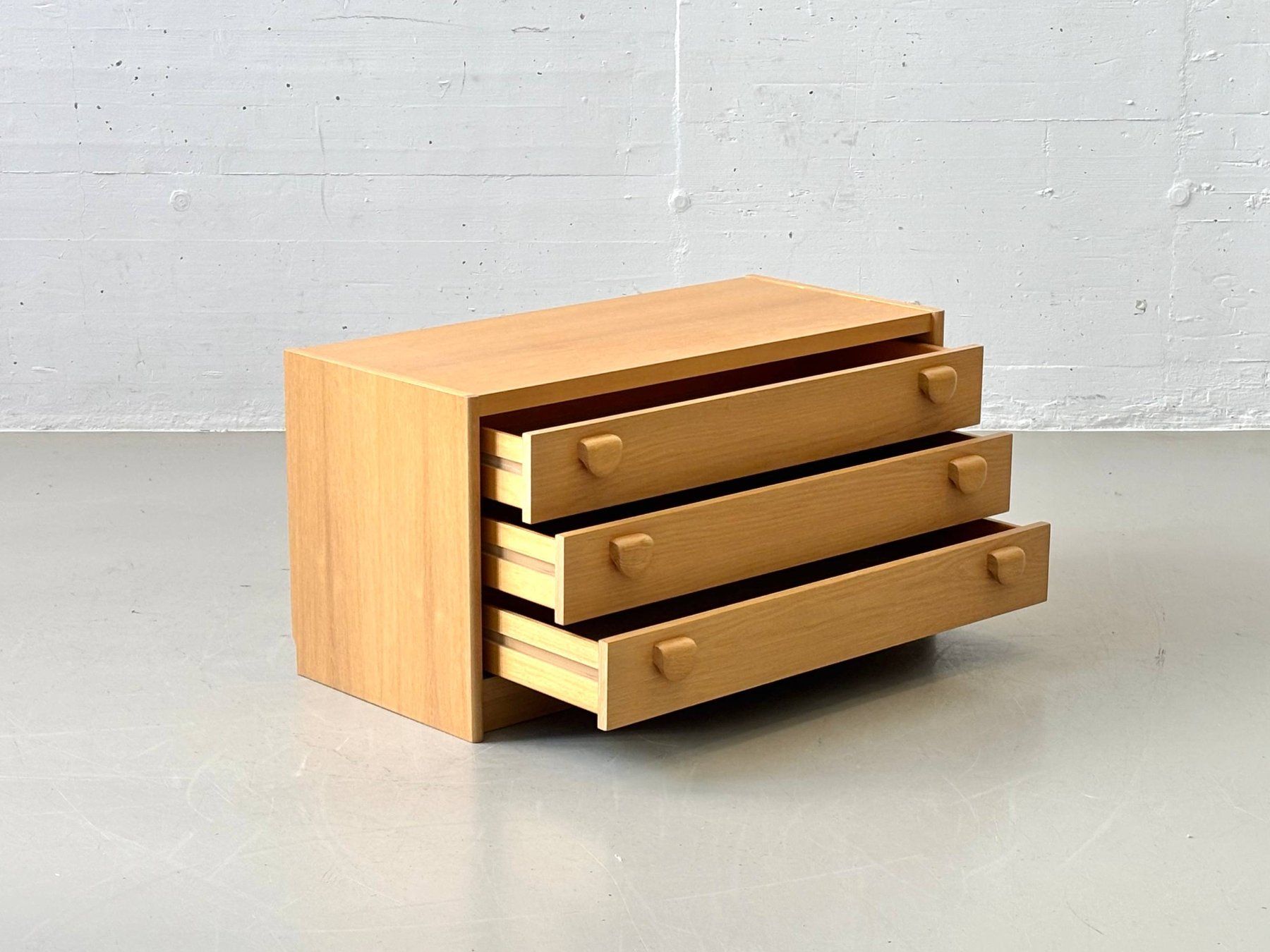 Cassettiere: Mid-Century Lowboards aus Eiche, 1970er Jahre – Usato da Zürich venduto da LeMoege 3