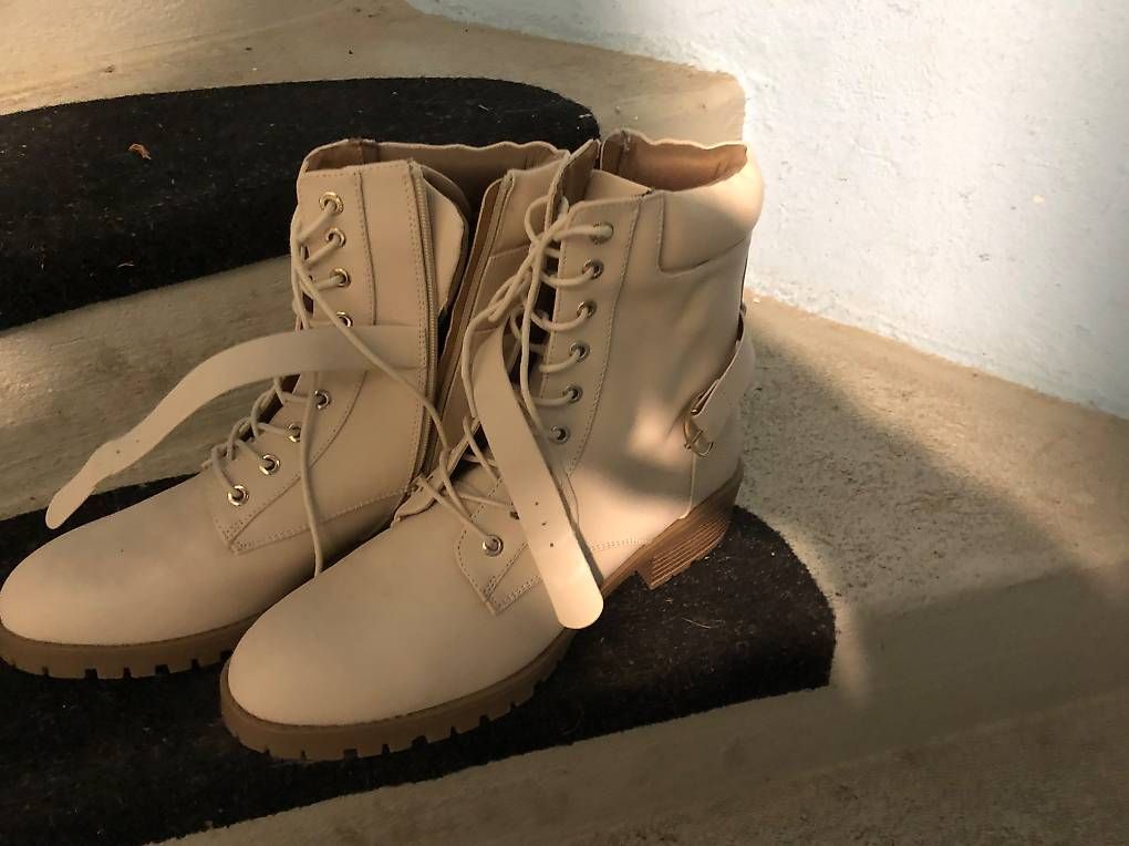 Scarpe da donna: Damenschuhe Gr.44 Neu – Usato da Biberist venduto da LASCHINDELEGI 1