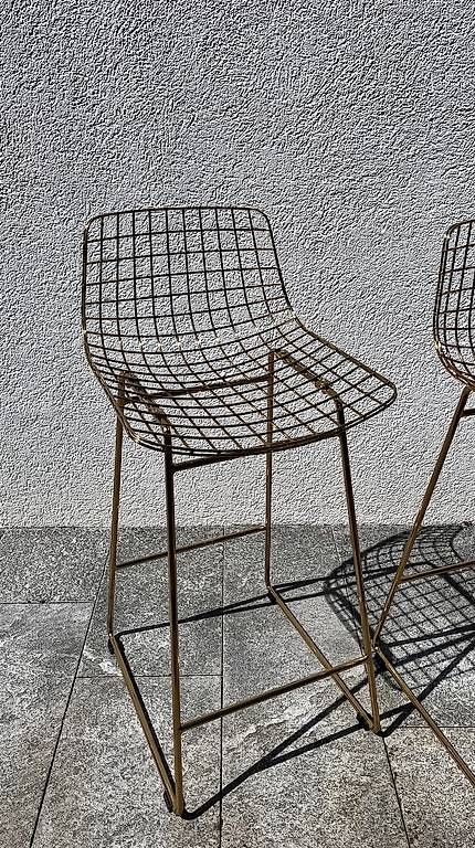 Sgabelli: 2 Barhocker in goldener Farbe, Sitzhöhe 65cm – Usato da Emmenbrücke venduto da Giampy_11 1