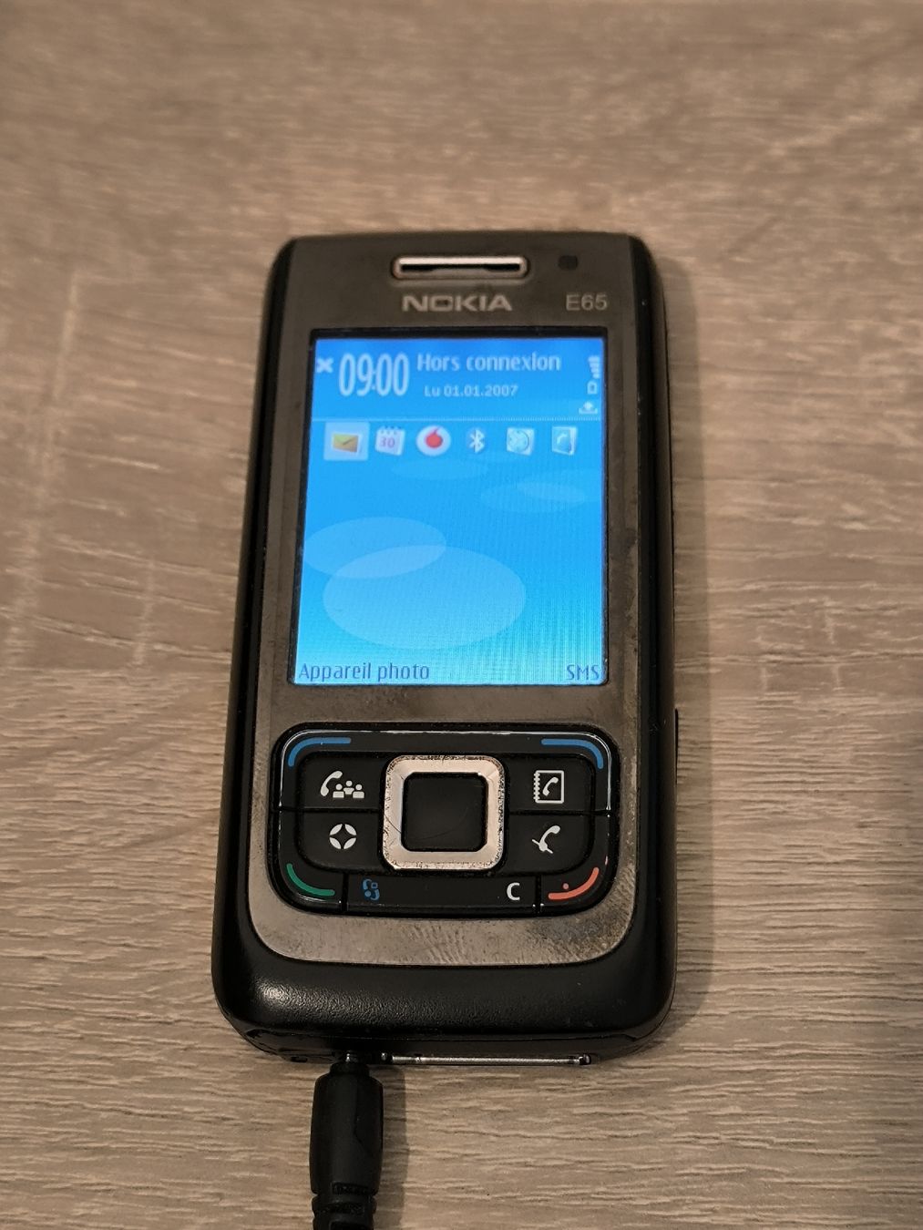 Nokia Telefoni cellulari / Smartphones: Nokia E65 + chargeur, bon état – Usato da La Chaux-de-Fonds venduto da lolmaker1007 1