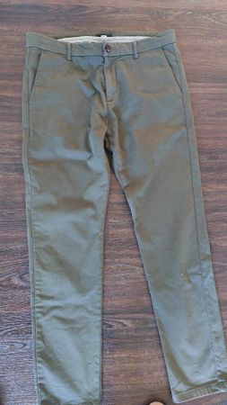 Grüne Herren Chino Hose, Grösse W31 L32, Top Zustand