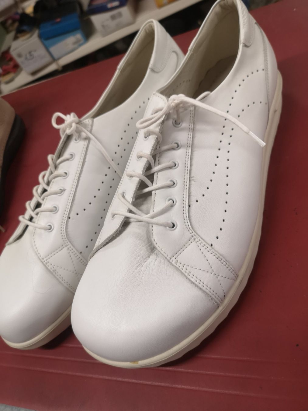 Helvesko Herrenschuhe: Helvesko – Neu und originalverpackt aus Möhlin von Highwaytom