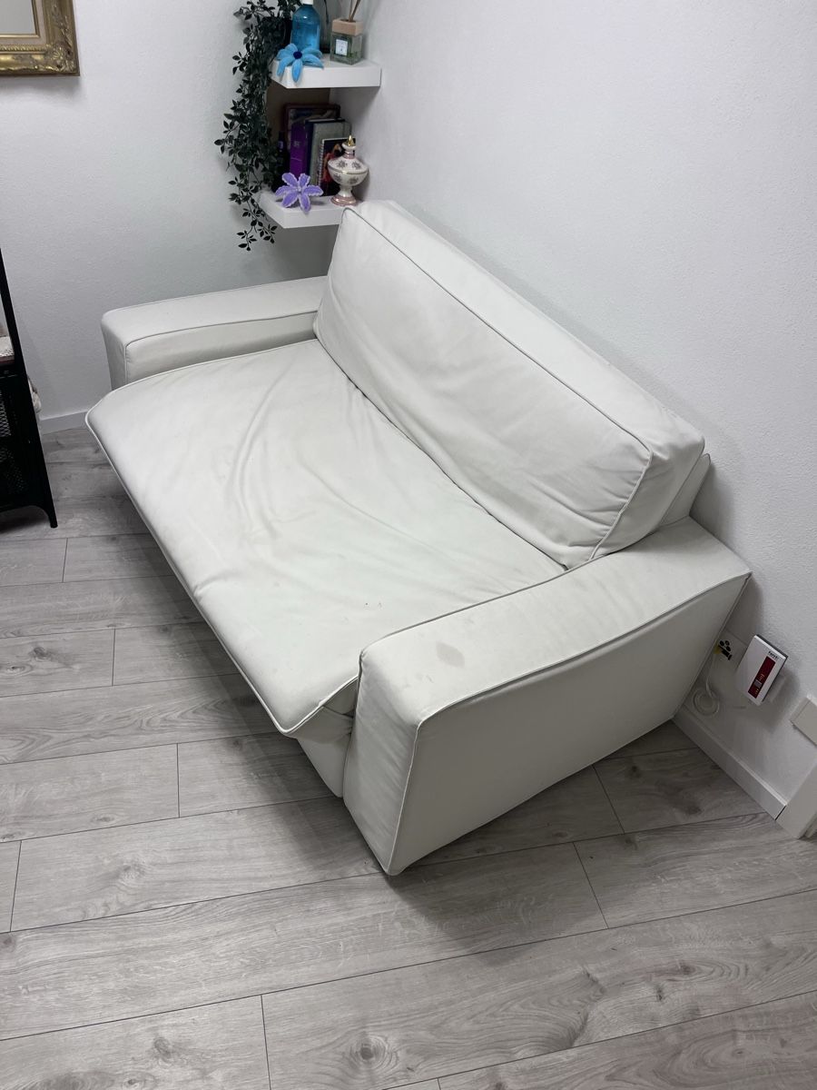 Ikea Divani: Ausziehbares Sofa – Usato da Buttwil venduto da wood16leu 1