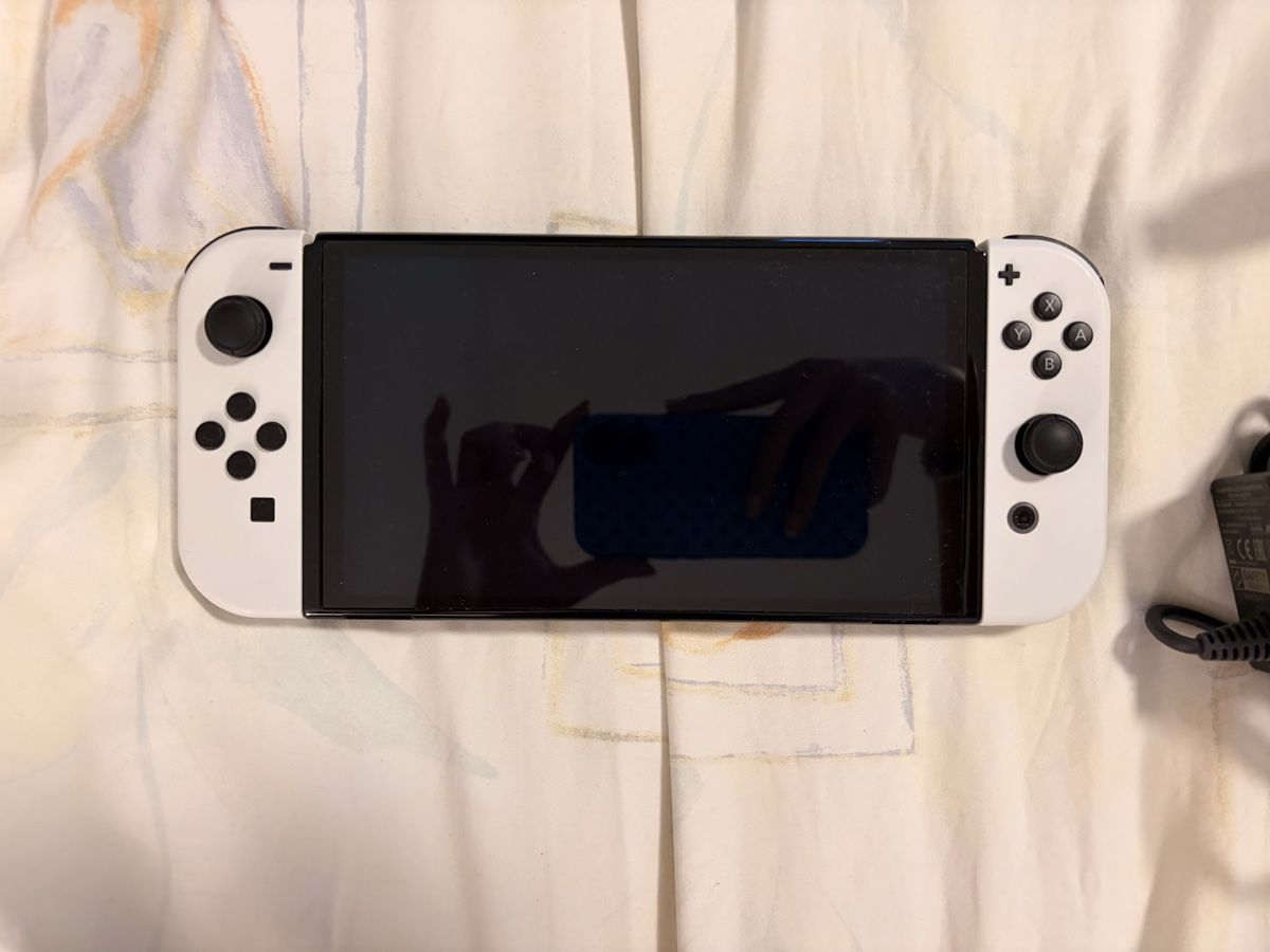 Nintendo Console: Nintendo Switch OLED – Usato da Roggwil TG venduto da Cernix 1