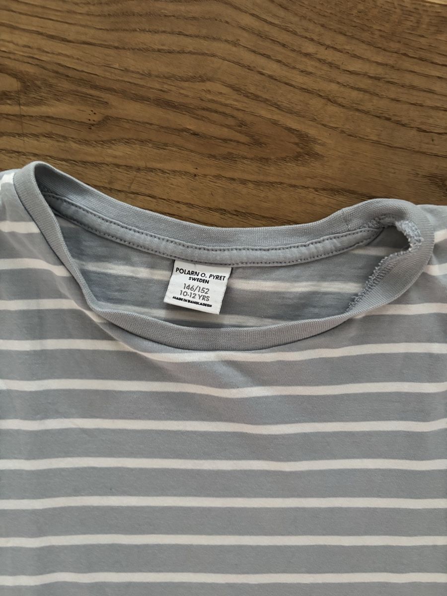 Blusen, T-Shirts & Tops: T-Shirt gestreift  – Gebraucht aus Würenlos von Ashley24 1