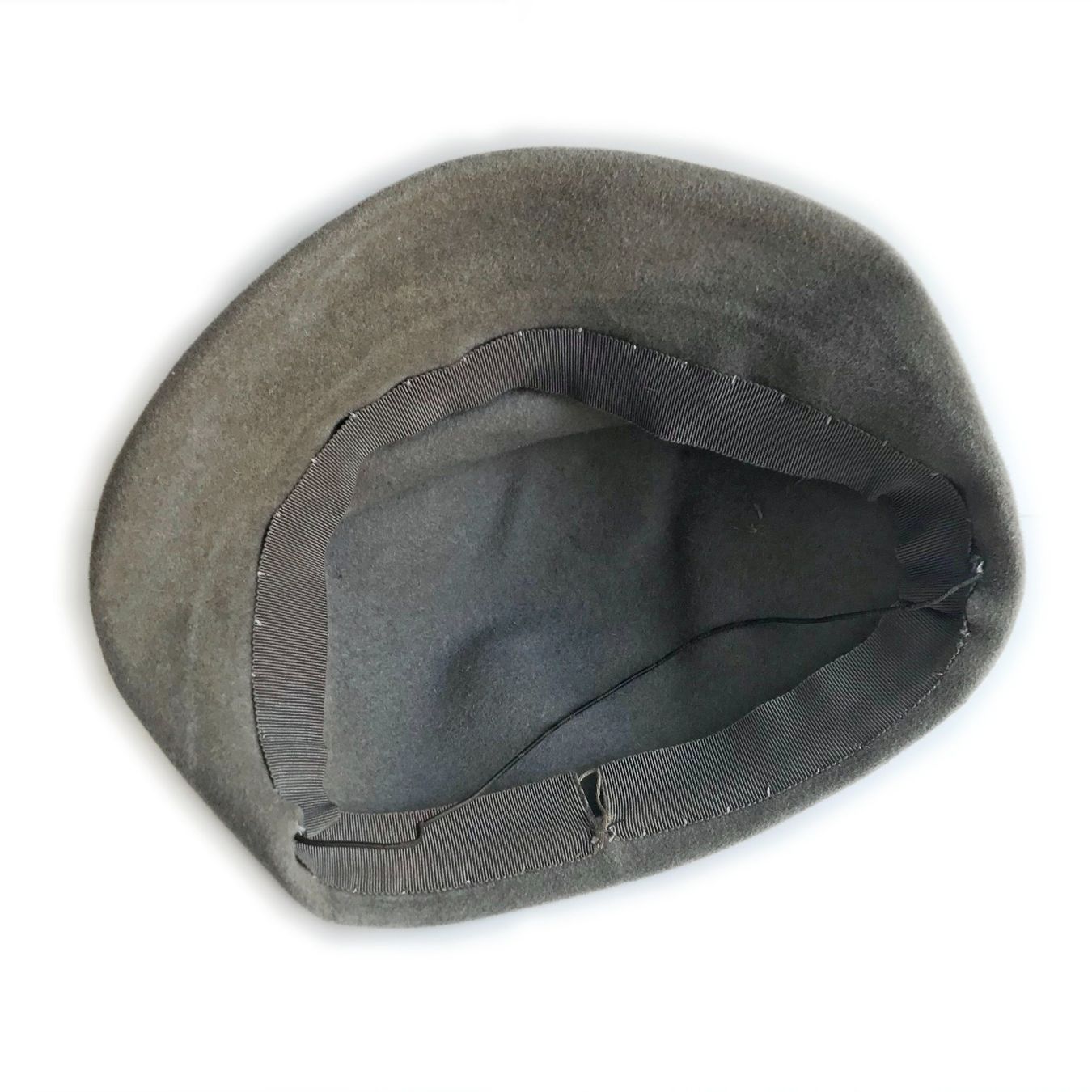 Copricapi, berretti & cappellini: Hütchen Filz Bibi VINTAGE 1950s grau taupe – Usato da Brüttisellen venduto da Buxus 3