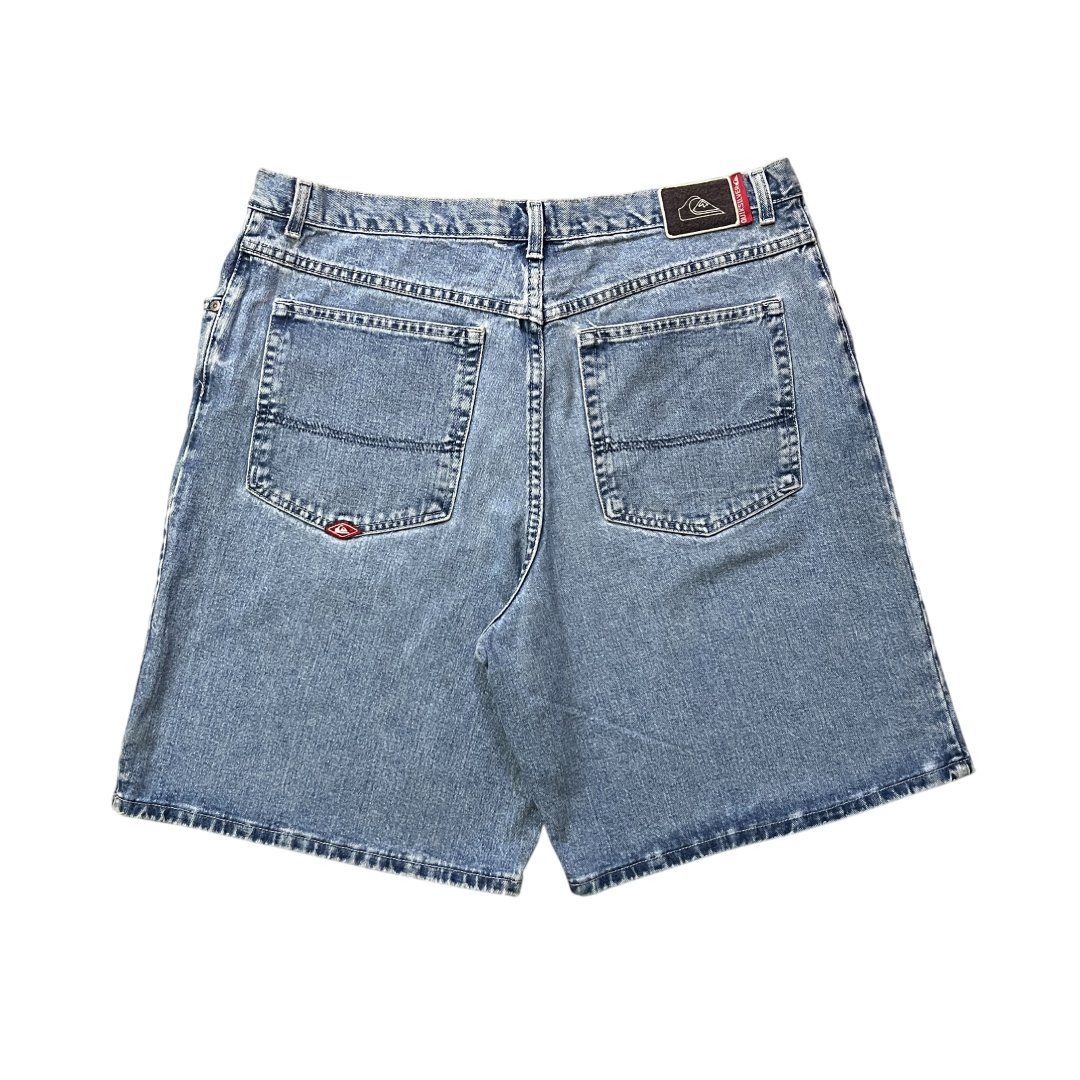 Quiksilver Pantaloni: Vintage Quick Silver Jorts (38US) – Usato da Chamoson venduto da Sapoloshop