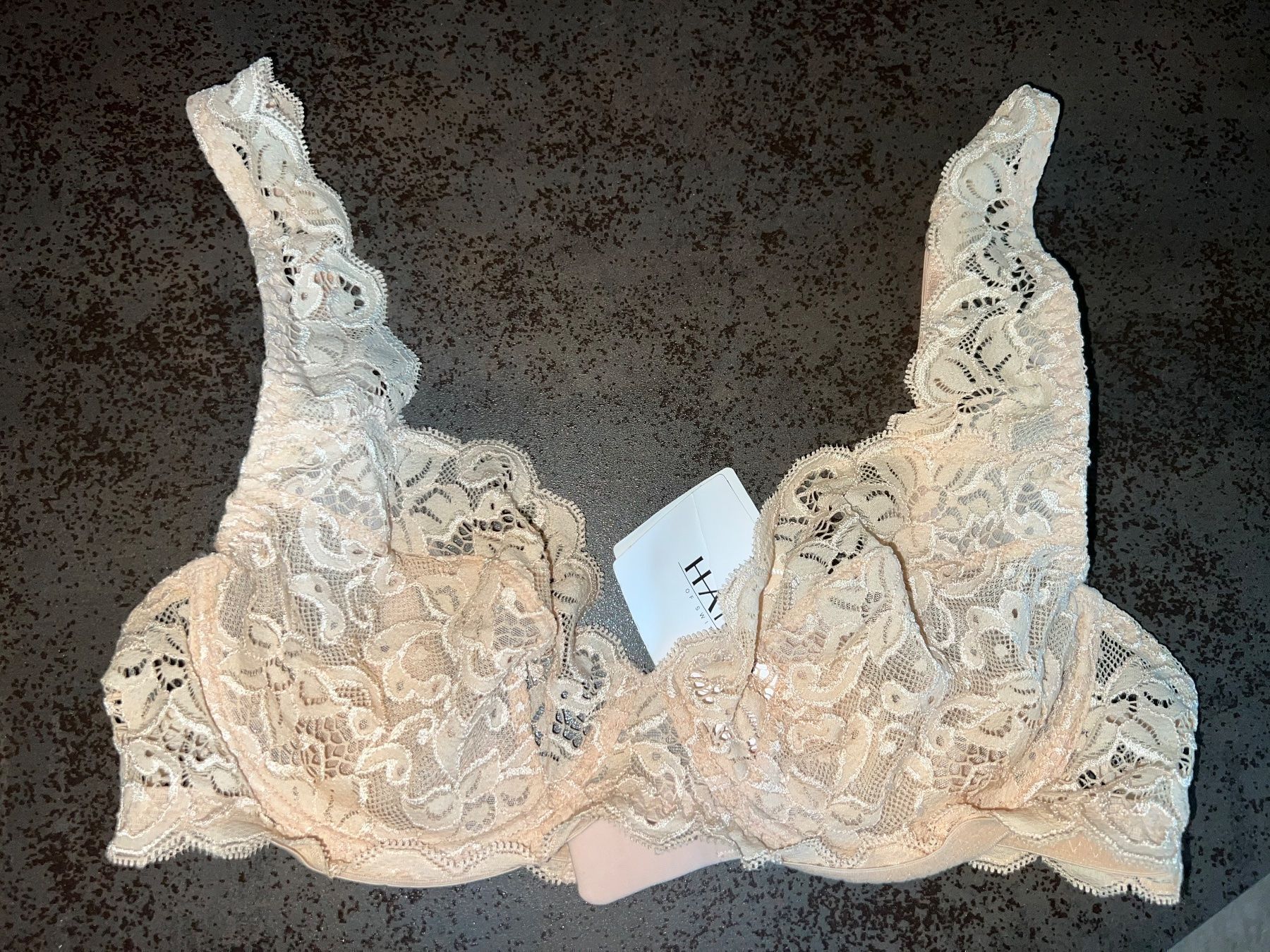 Hanro Altra biancheria intima: BH HANRO 75C neu – Nuovo (secondo la descrizione) da Dornach venduto da samuti