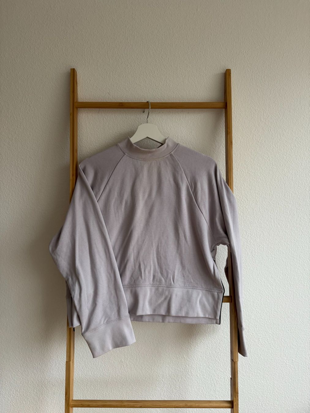 Maglioni & Felpe: On Running - Damen Athletic Long-Sleeve Pullover, Lilac S – Usato da Zürich venduto da mak_nhg9