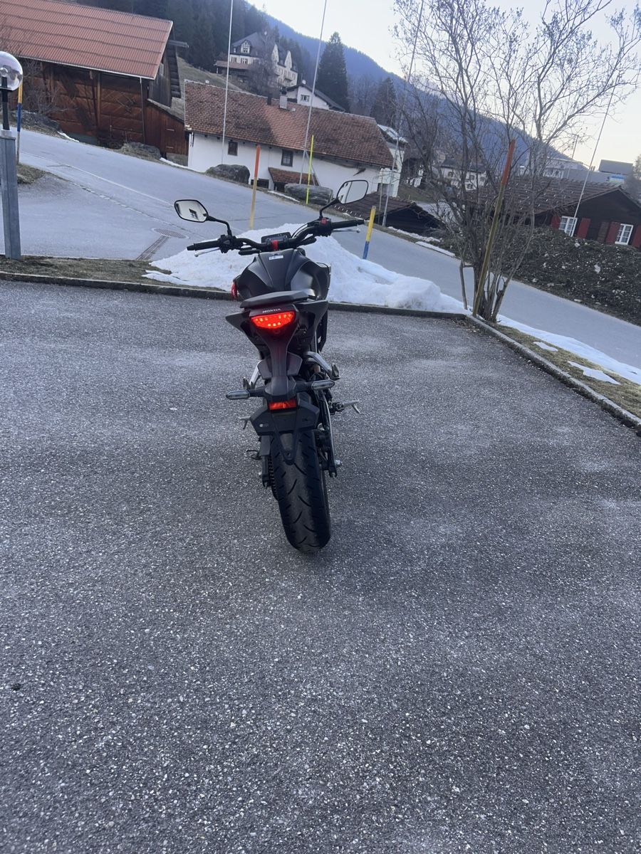 Honda Strada: Honda CB125R – Usato da Churwalden venduto da tim_6bfx 2
