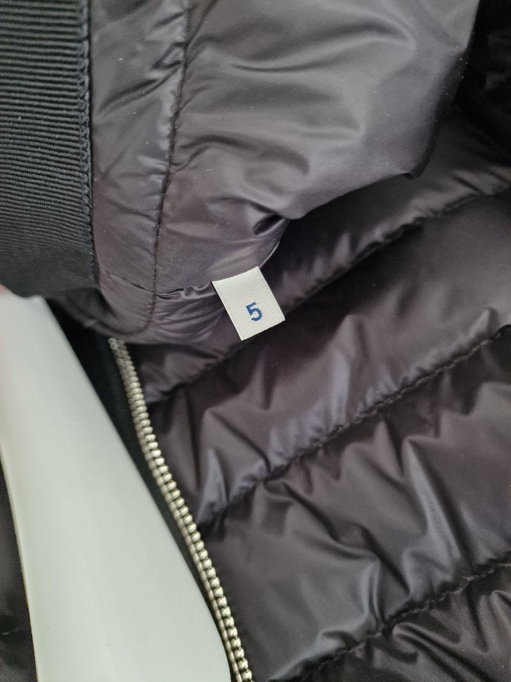 Moncler Giacche: Veste mi-saison Moncler "Bogue" – Usato da Yverdon-les-Bains venduto da Ed9lude 6