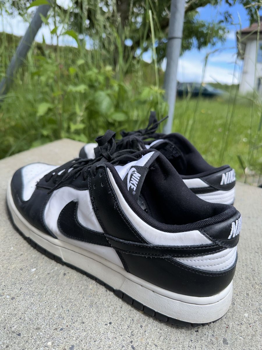 Herrenschuhe: Panda Dunks Nike – Gebraucht aus Ittigen von Top-Markenartikel 1