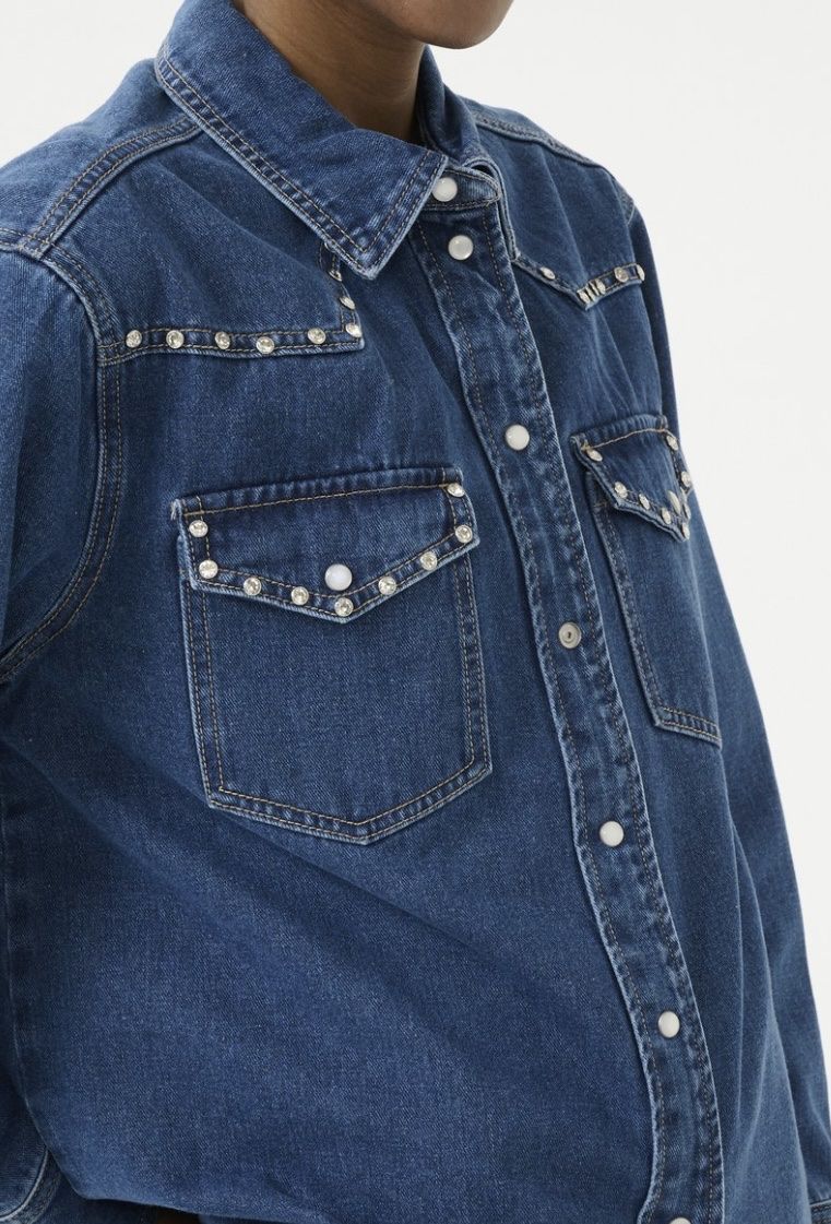 Camicette: Coole Hemd-/Jeansbluse mit Strasssteinen – Usato da Zürich venduto da Indigo2012 2