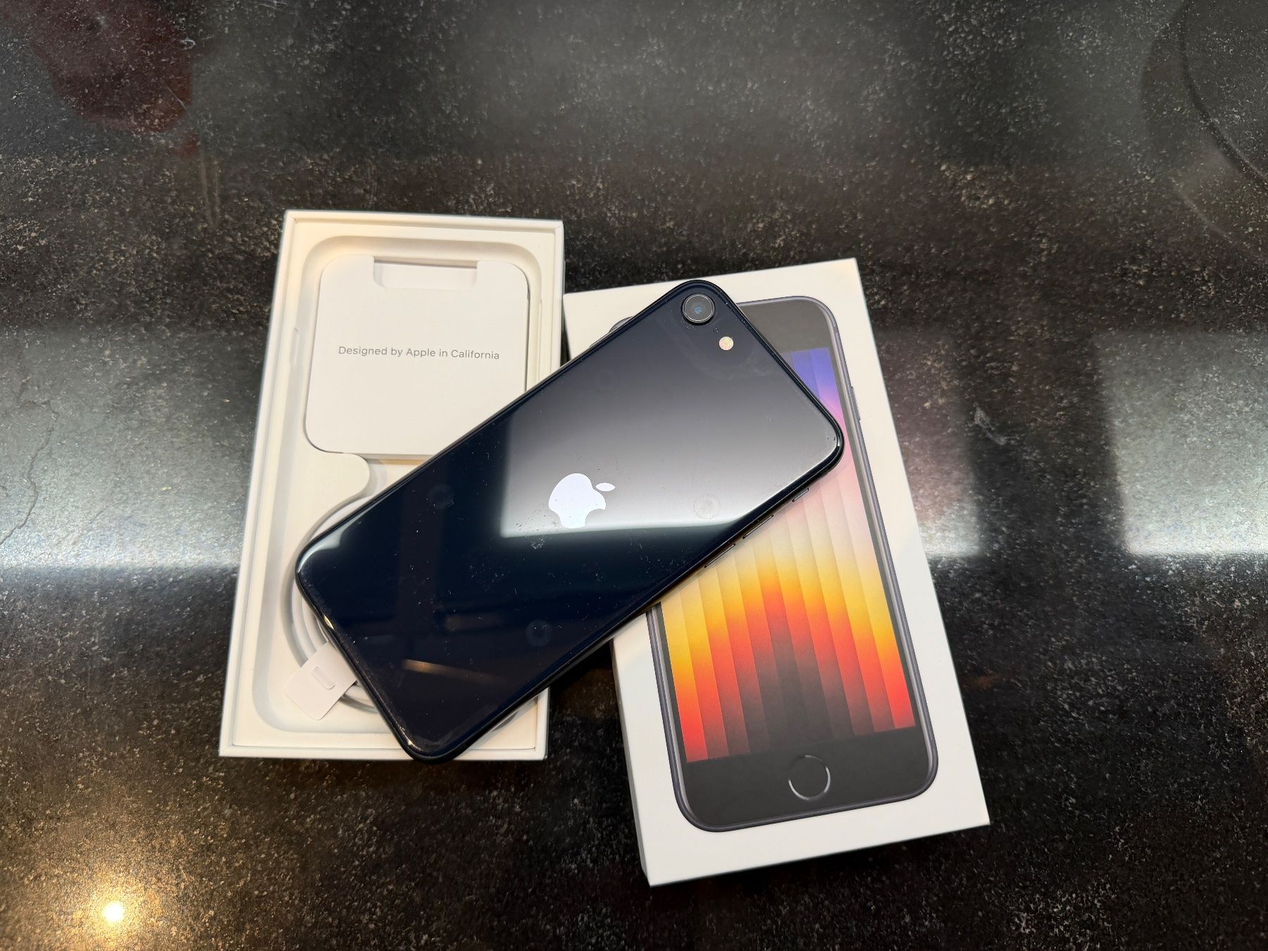 Apple Telefoni cellulari / Smartphones: Apple iPhone SE 2022 – Usato da Buch b. Frauenfeld venduto da vw__k6yq 1