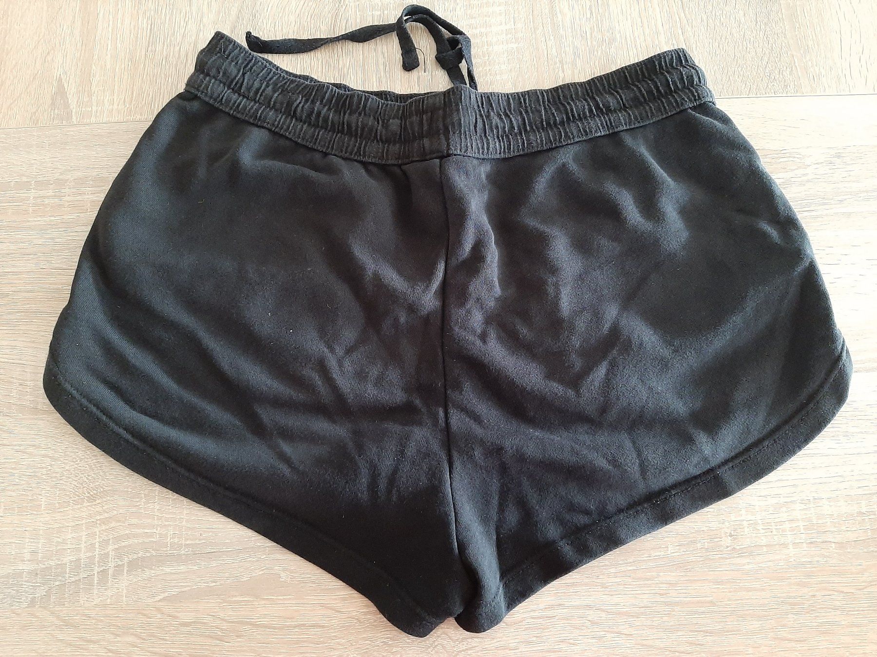 H&M Pantaloni: Kurze Hose schwarz, Basic H&M, Gr. S – Usato da Menziken venduto da Rien1 5