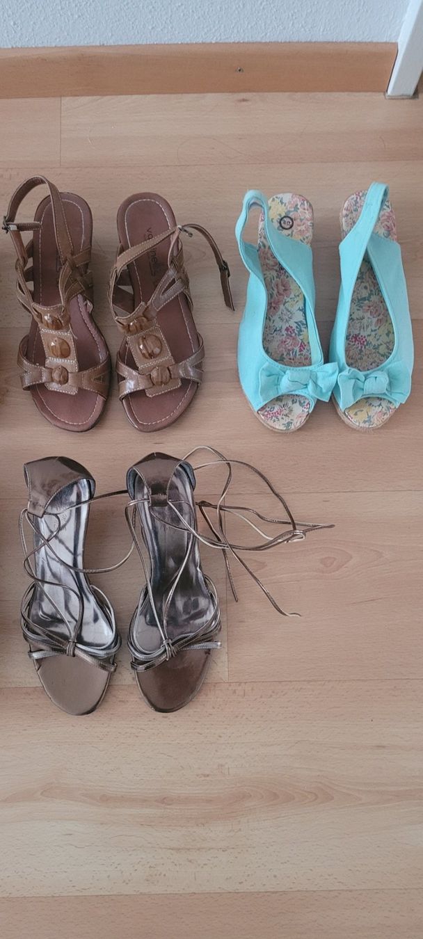 Damenschuhe: Sandalen - Set Grösse 40 WIE NEU – Neu (gemäss Beschreibung) aus Schöfflisdorf von nun_zr8r 2
