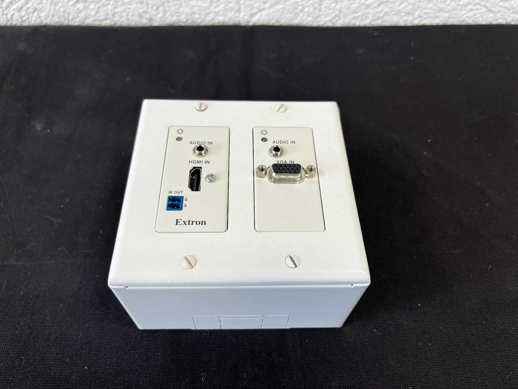 Componenti elettronici: Extron DTP T UWP 232 D – Usato da Bern venduto da NIKA-SYSTEMS