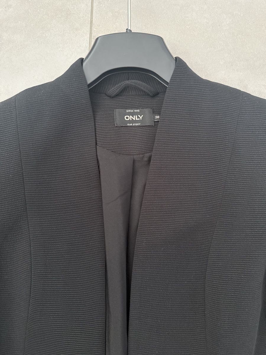 Giacche: Damen Blazer schwarz – Usato da Zug venduto da Hehe 1