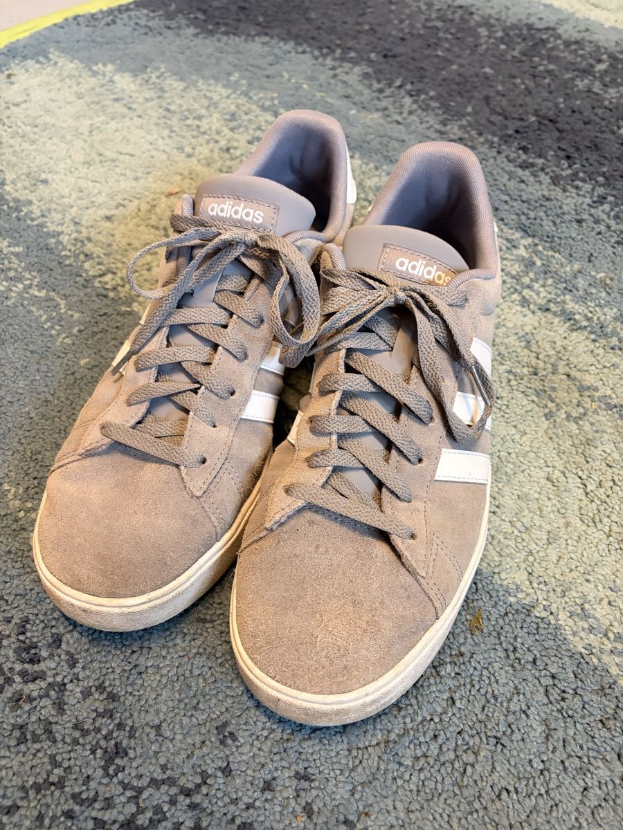 Herrenschuhe: Adidas sneaker 46 – Gebraucht aus Tegna von rio_xr9n