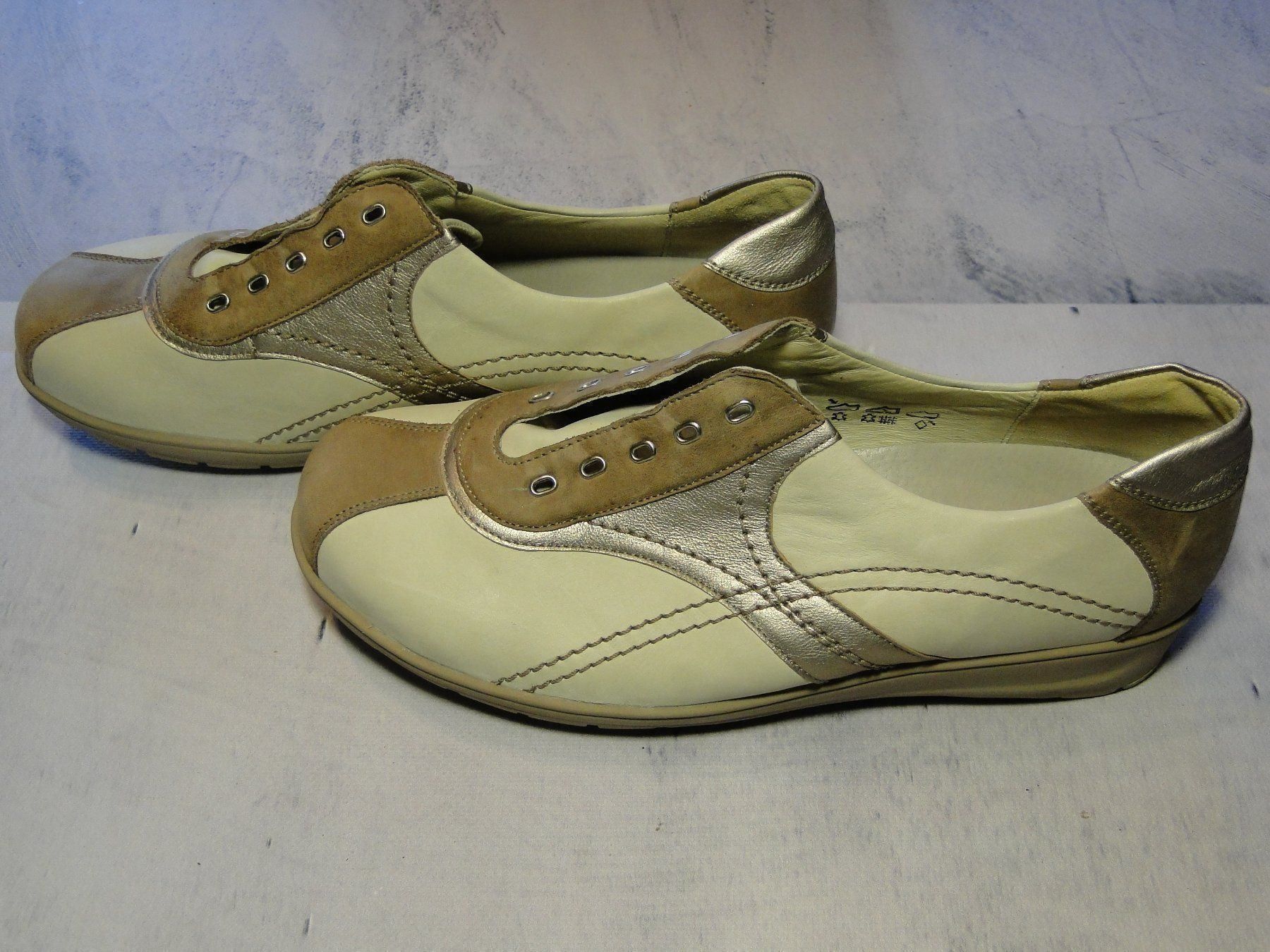 Damenschuhe: Waldlaüfer 42 - Leder Schuhe – Gebraucht aus Emmenbrücke von Ulisse-22