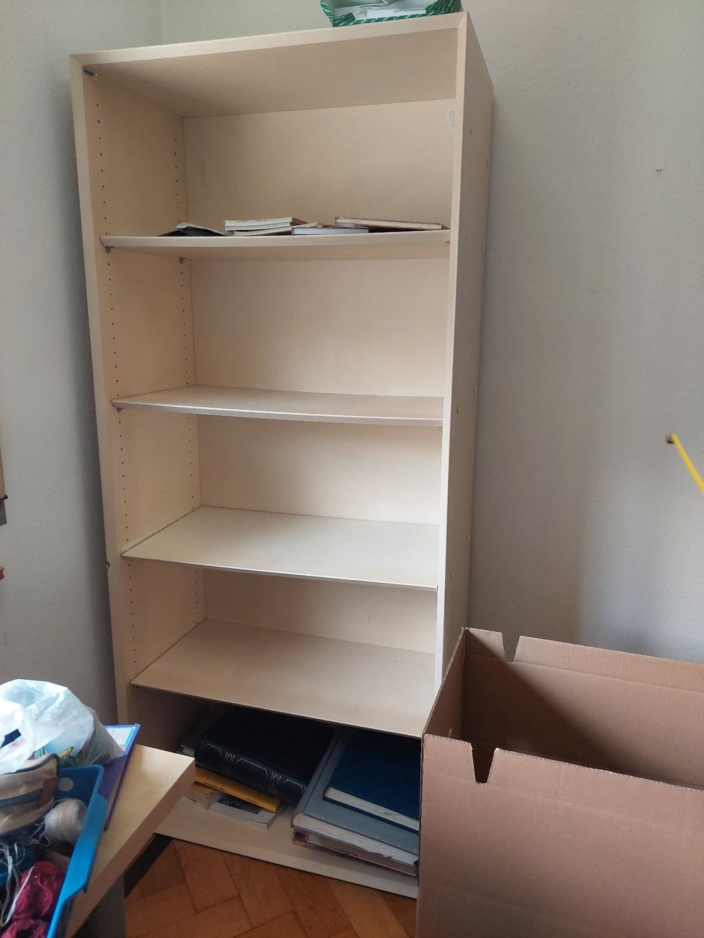 Regale: Bücherregal – Gebraucht aus Zürich von Yitzi