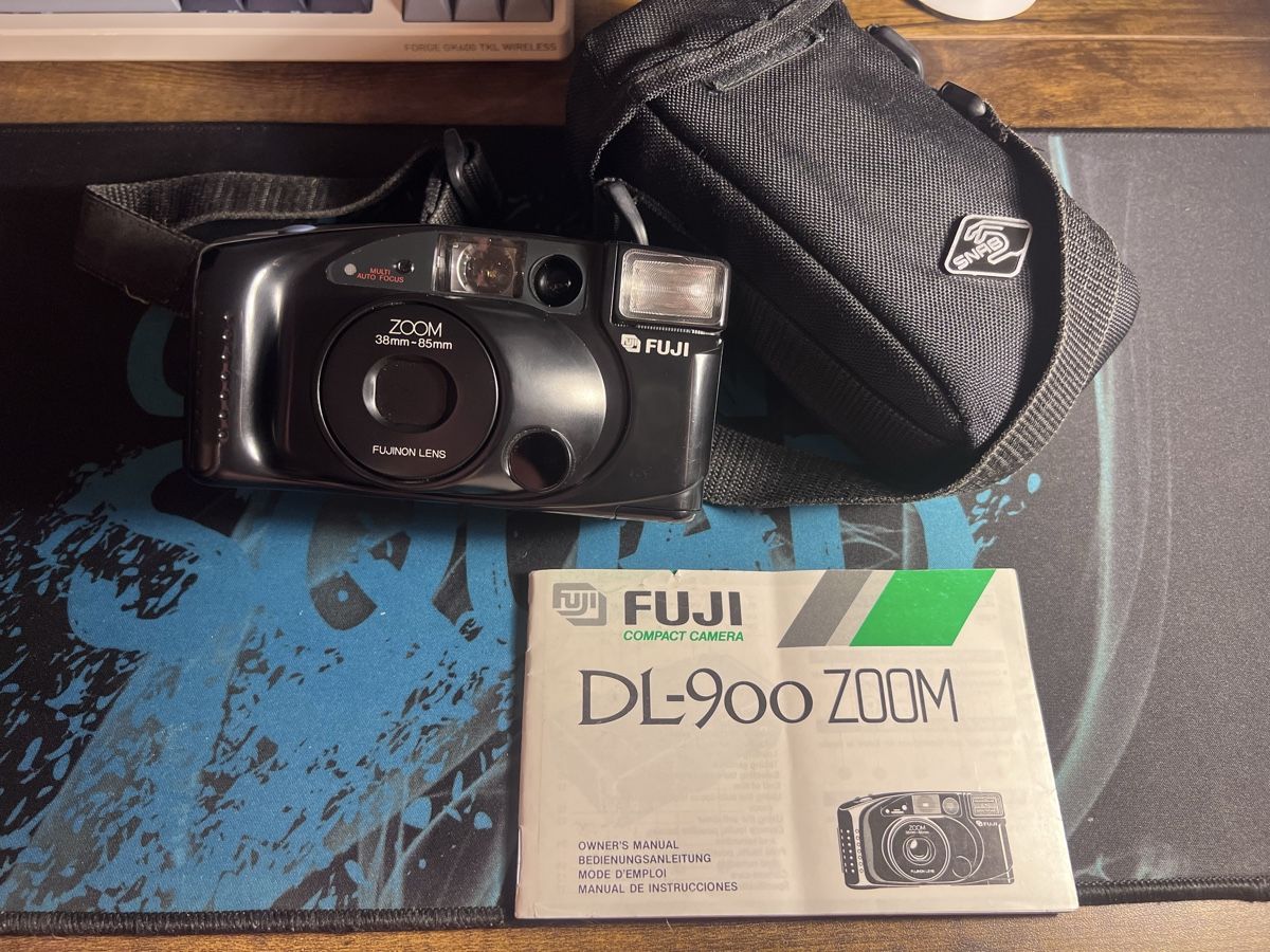 Fuji Kamera: FUJI DL-900 Zoom Kompaktkamera – Gebraucht aus Wädenswil von dai_2bcv