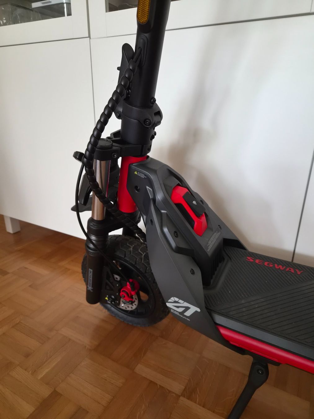 Scooter: A VENDRE Segway Ninebot ZT3 Pro neuf – Nuovo e nell'imballaggio originale da Lausanne venduto da leroyaumedereven 3