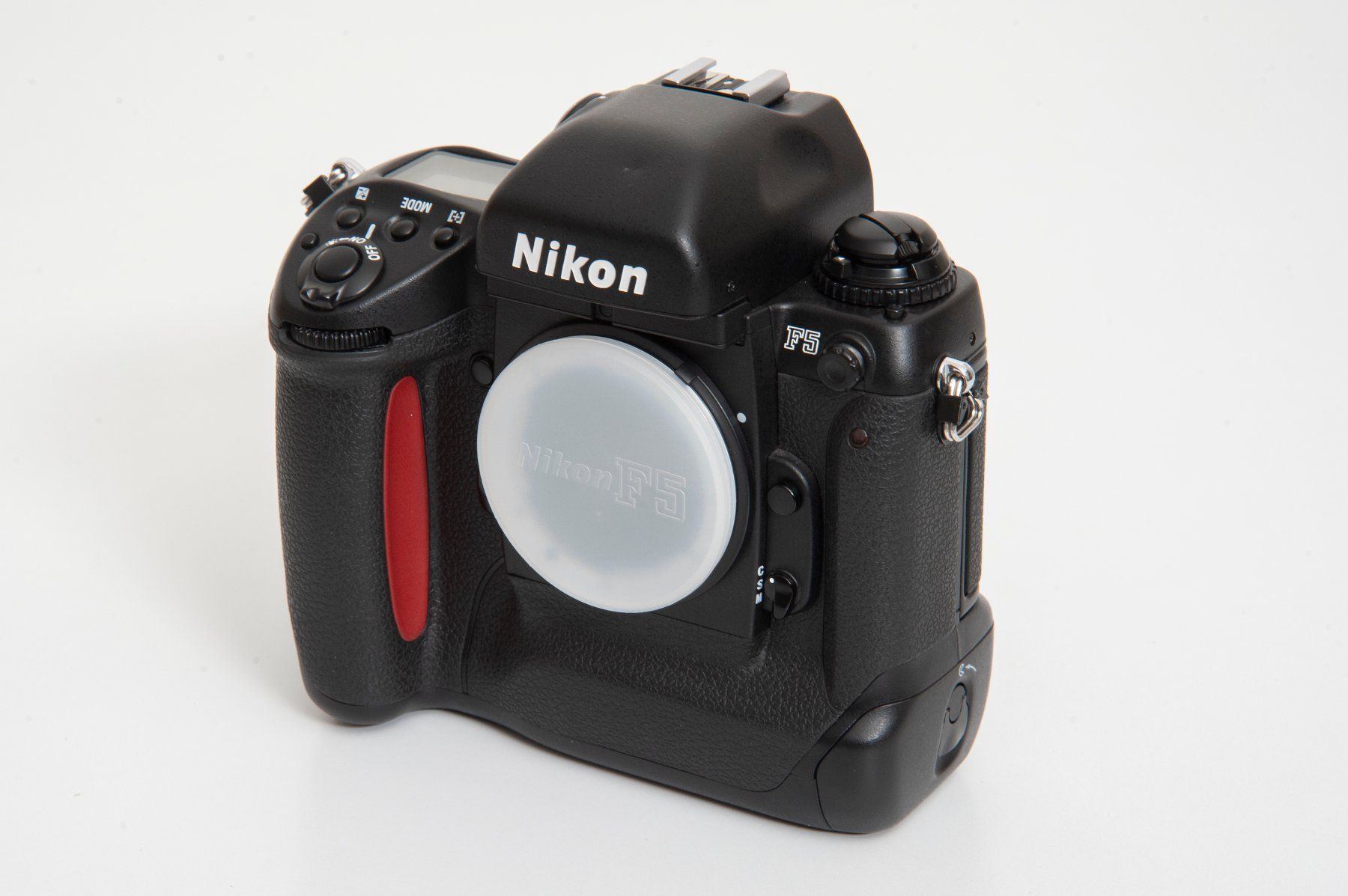 Nikon Fotocamera: Nikon F5 – Usato da Lausanne venduto da Phlox02 1