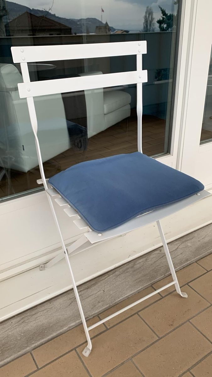 Sedie: Chaise de bistrot pliable – Usato da La Tour-de-Peilz venduto da flo_m27g